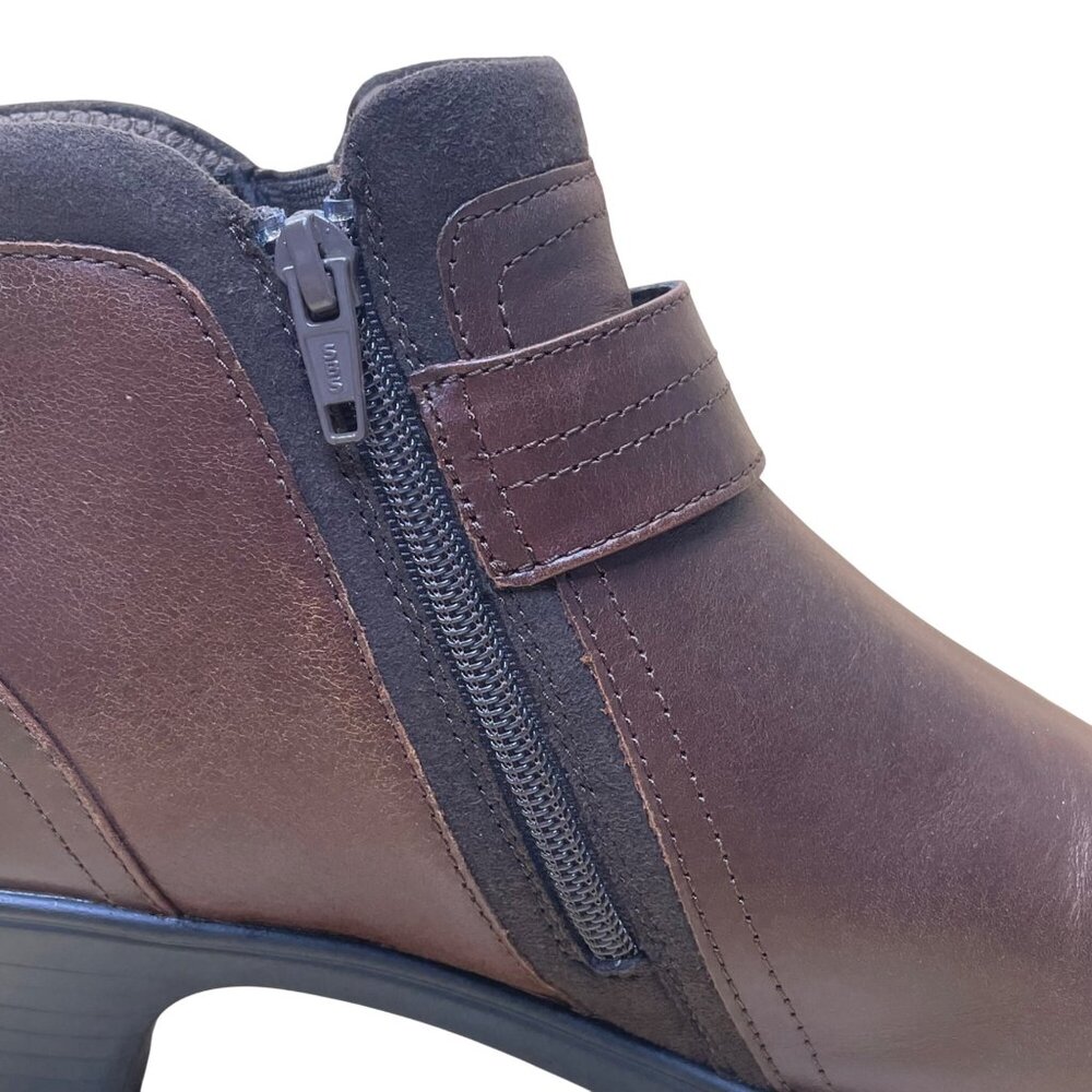 Orthofeet Women’s Brown Leather Buckle Detail Heeled Ankle Boots Size 11M - Picture 9 of 9